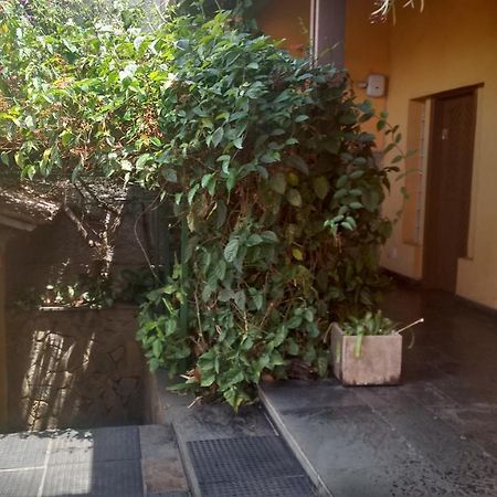 Pousada Vila Paris Белу-Оризонти Экстерьер фото